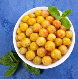 Алыча желтая замороженная (целая)