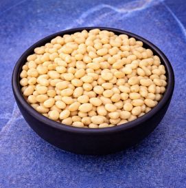 Кедровые орехи, целые очищенные ядра, размер 7-9 мм