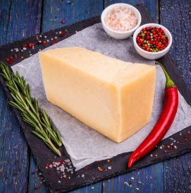 Сыр Грано Падано (Пармезан) "Piemontino Classico" 12+