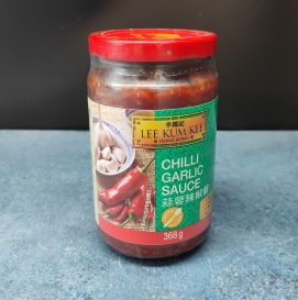 Соус Чили Lee Kum Kee с чесноком 368 г